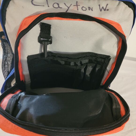 RUgged Kids! Back Pack/lugguage On Wheels 19"x13"x8" - Picture 10 of 14